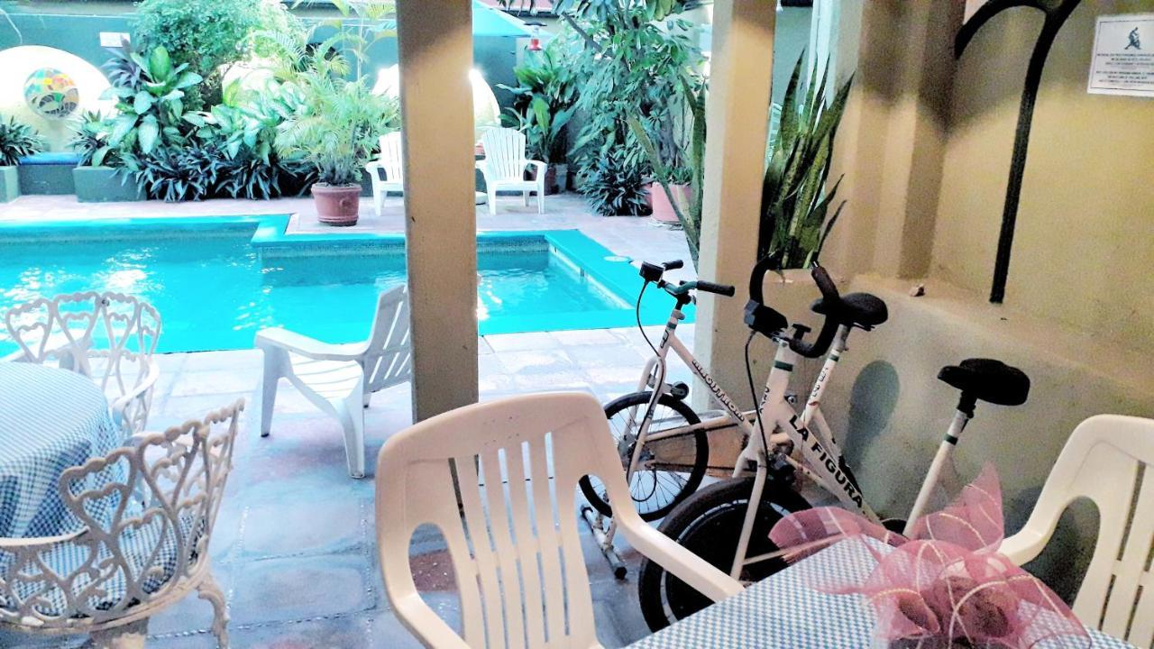 Solimar Inn Suites Zihuatanejo Luaran gambar